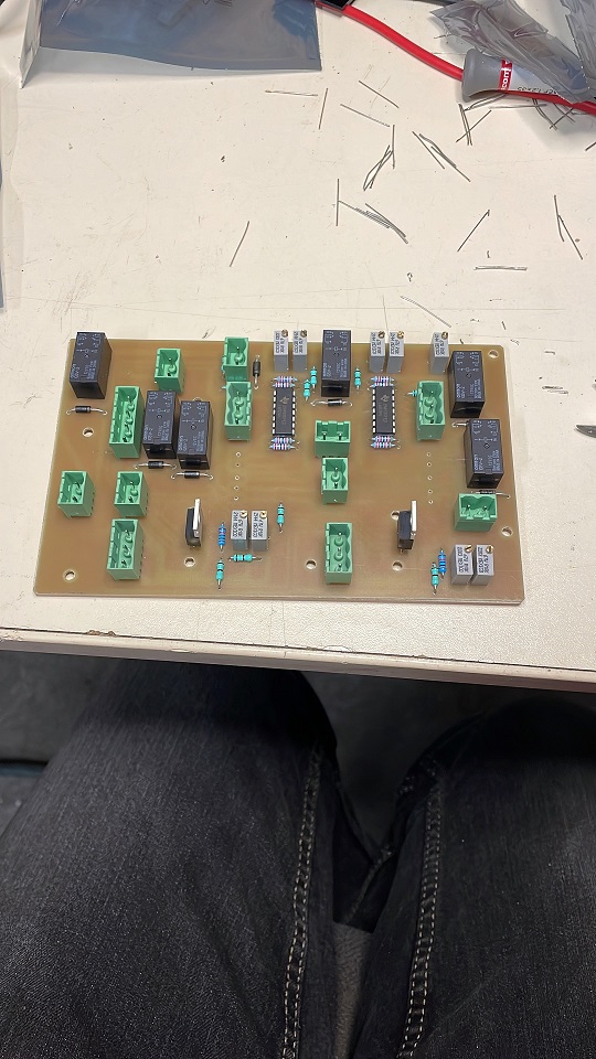 Conception, fabrication et assemblage circuit de commande PVG32