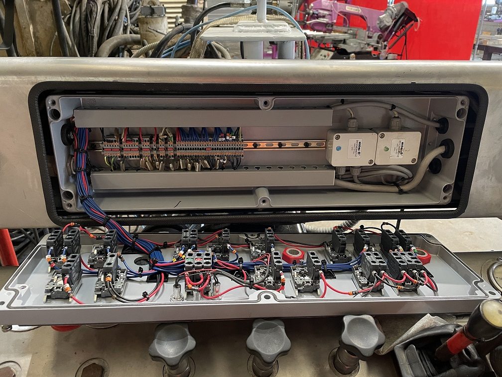 Rénovation d'un coffret électrique industriel